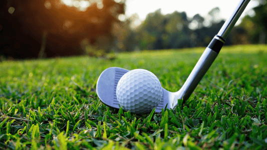 Comment tenir un club de golf